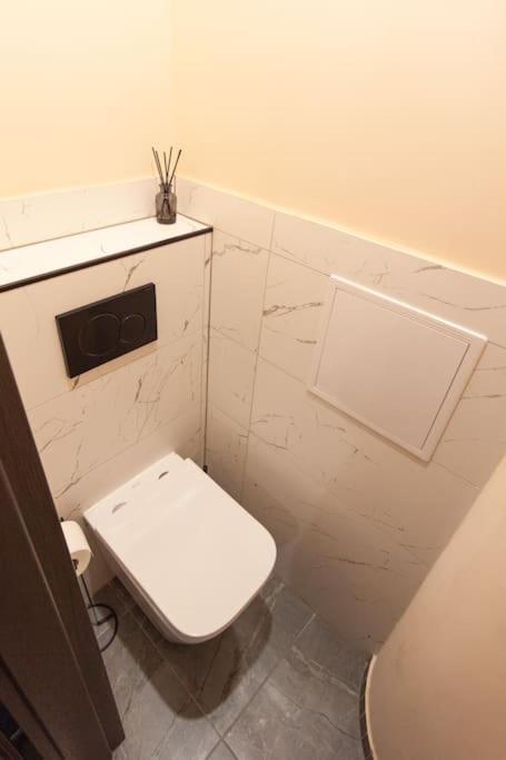 Vysoka Apartman Emf/Stp Bratislava Extérieur photo