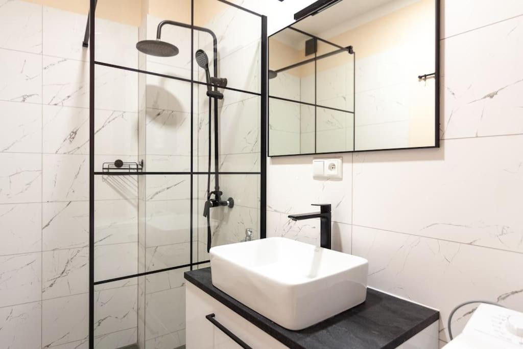 Vysoka Apartman Emf/Stp Bratislava Extérieur photo